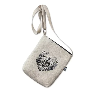 Filcová kabelka - Černobílé srdce