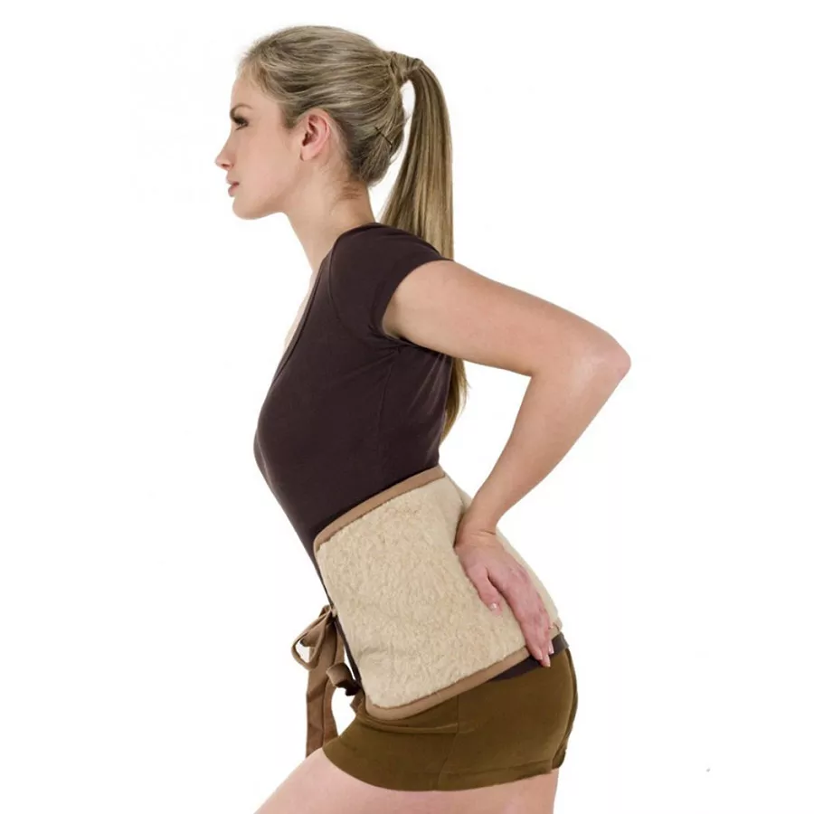 OVČÍ VĚCI Ledvinový pás oboustranný z ovčího rouna 70 cm x 26 cm se vzorem